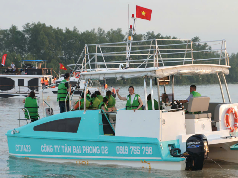 Dịch vụ Tàu du lịch Cần Thơ